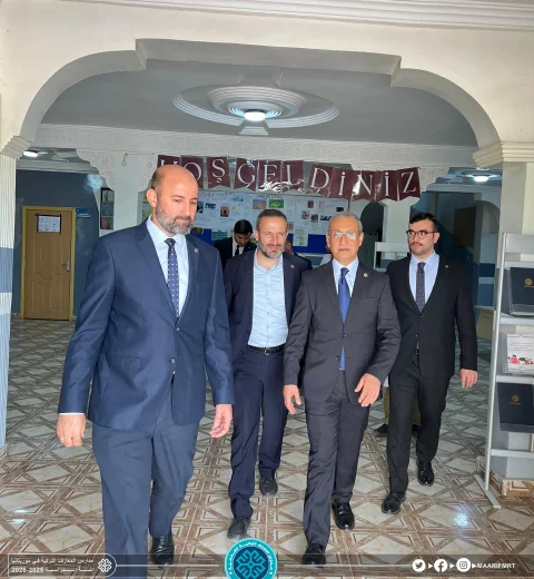 Le professeur Abdurrahim Disk, député turc et membre de l'Organisation de la coopération islamique, a visité jeudi matin les écoles internationales turques Maarif en Mauritanie.